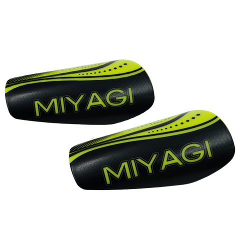 Canillera Futbol Miyagi Thunder M2103 - 03 - Molten ColombiaCanillera para Futbol