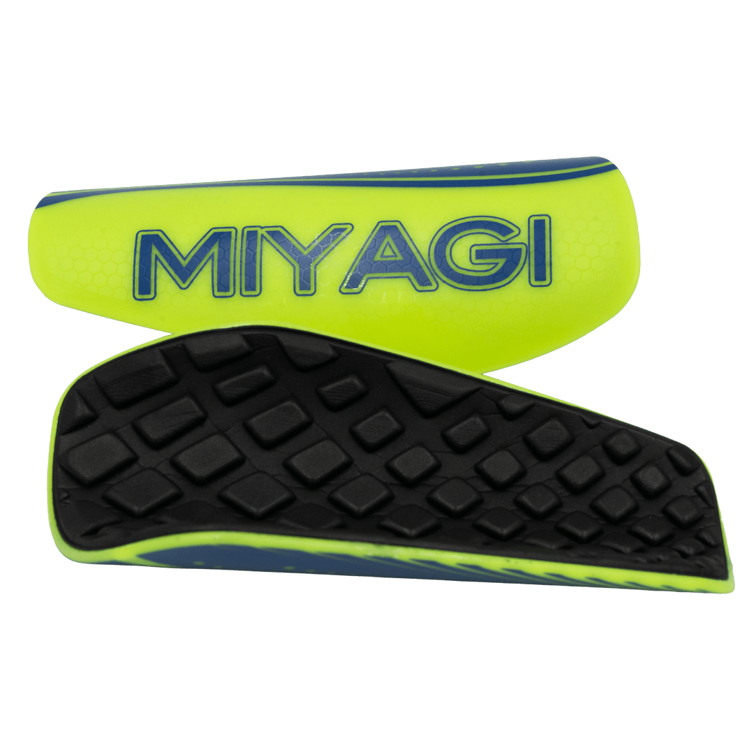Canillera Futbol Miyagi Thunder M2103 - 03 - Molten ColombiaCanillera para Futbol