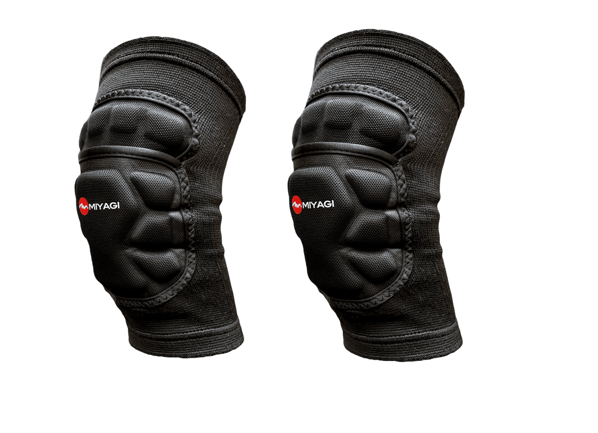 Rodillera Nylon Termoformada M6764 - Molten ColombiaRodillera de Voleibol
